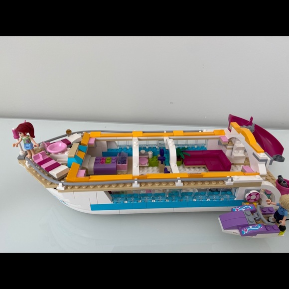 Legos Dolphin Cruiser - Picture 8 of 13